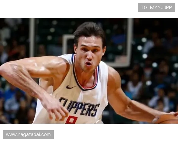 戴维斯杨赛季报销奇才摆烂争状元