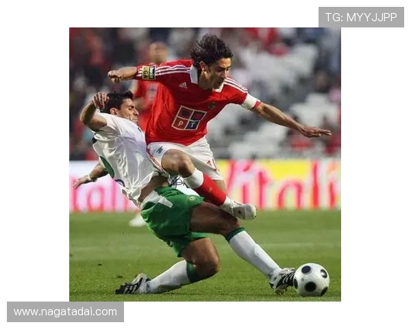 本菲卡鲁伊科斯塔力挺穆帅留任